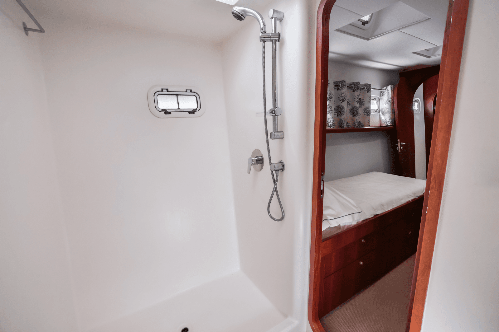 2000 Custom Power Catamaran