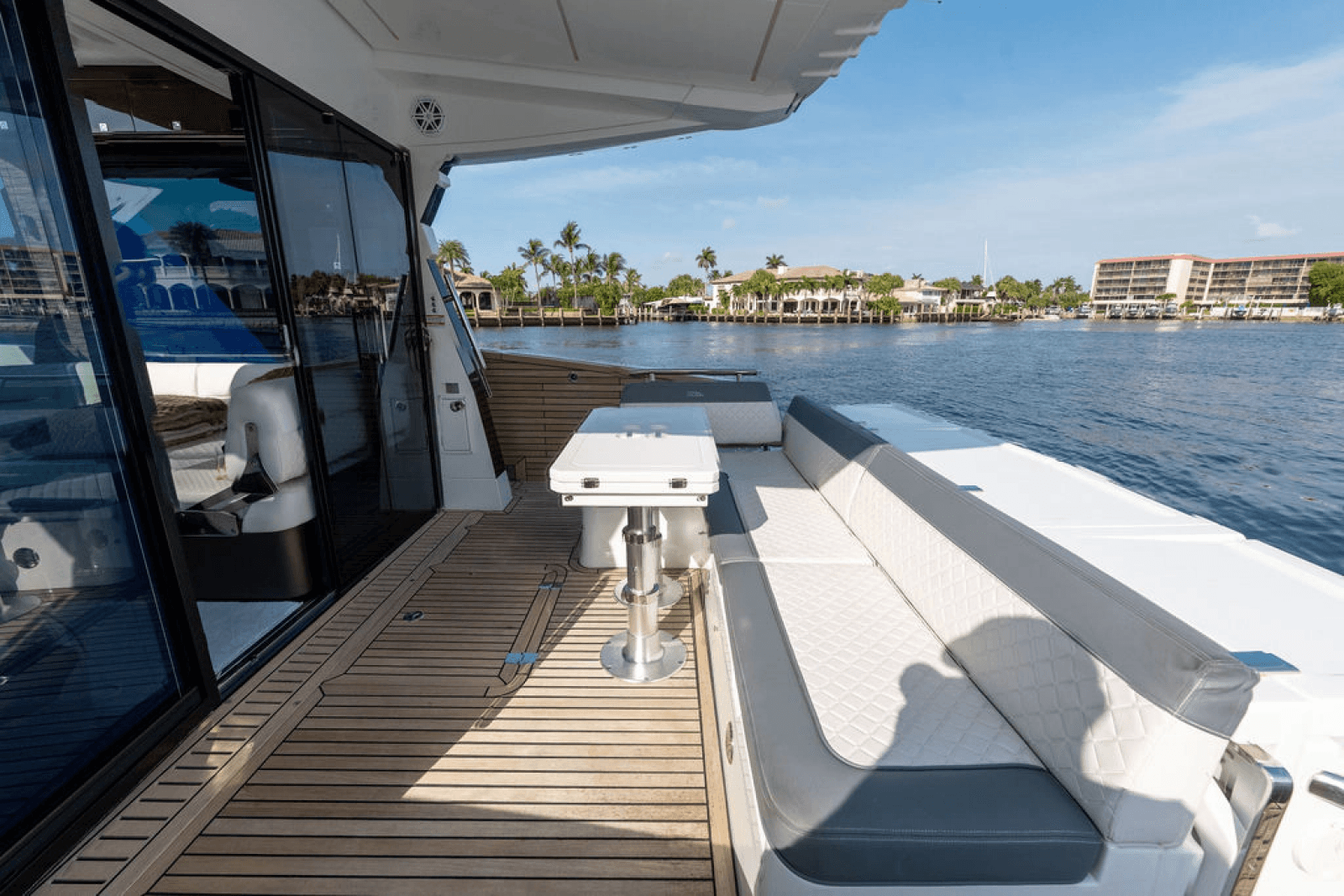 2022 Galeon 410 HTC
