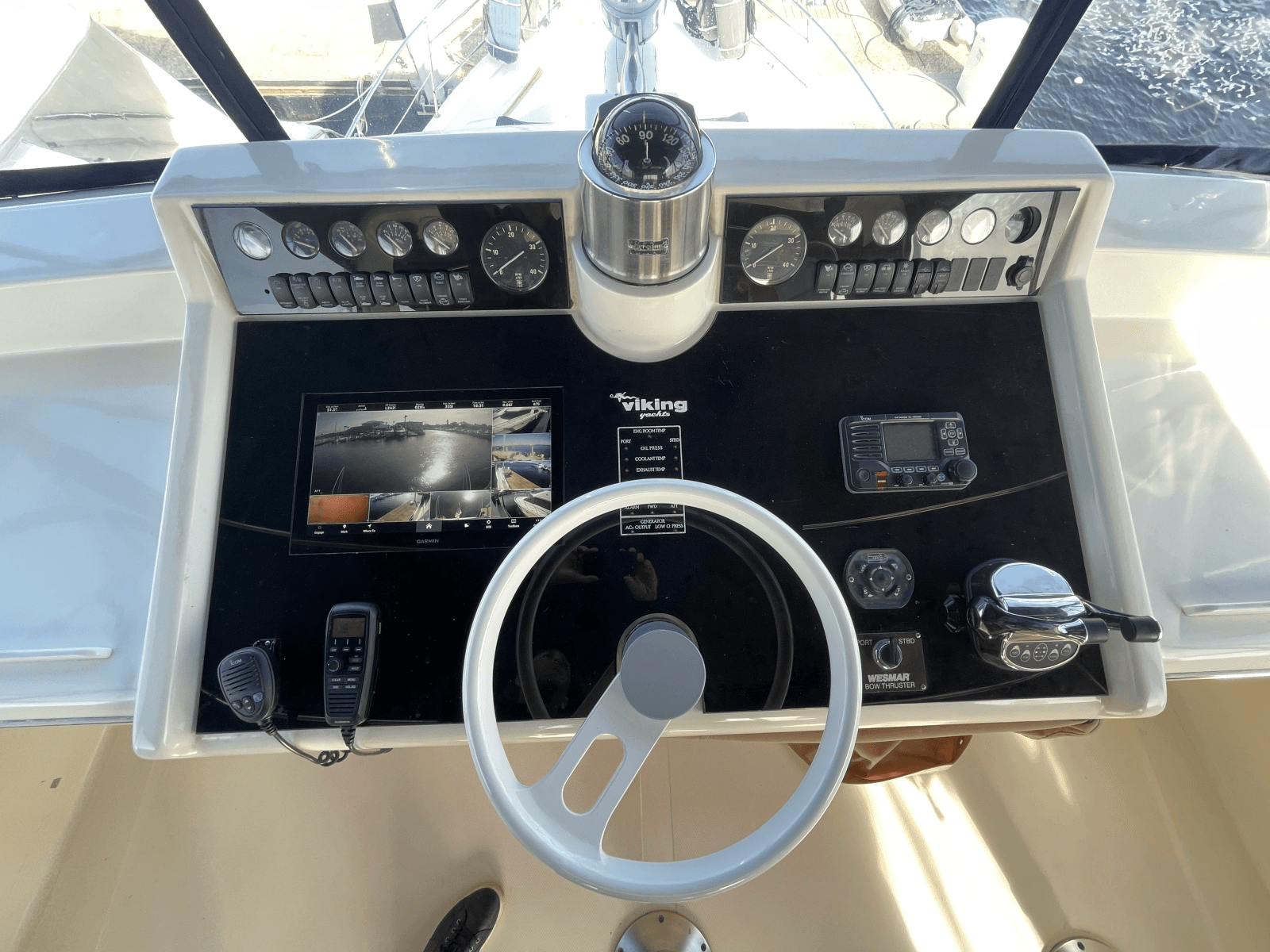 1990 Viking 63 Motor Yacht