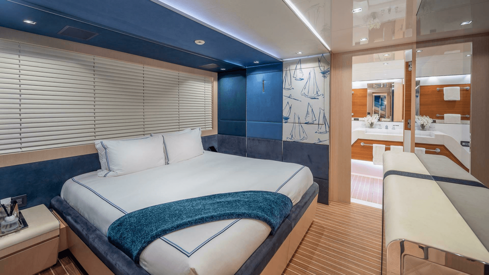 2017 Mangusta Oceano 42