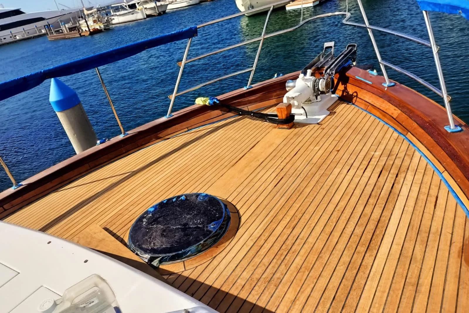 1966 Chris-Craft 57 Constellation