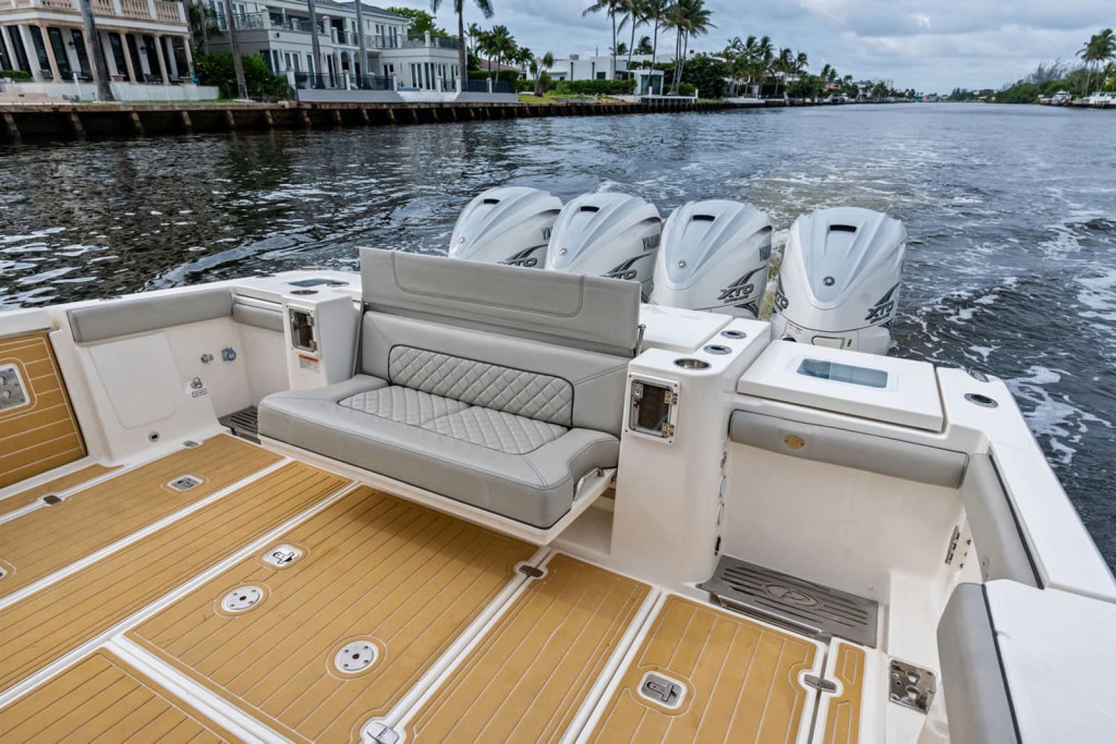 2022 Pursuit S 428 Sport