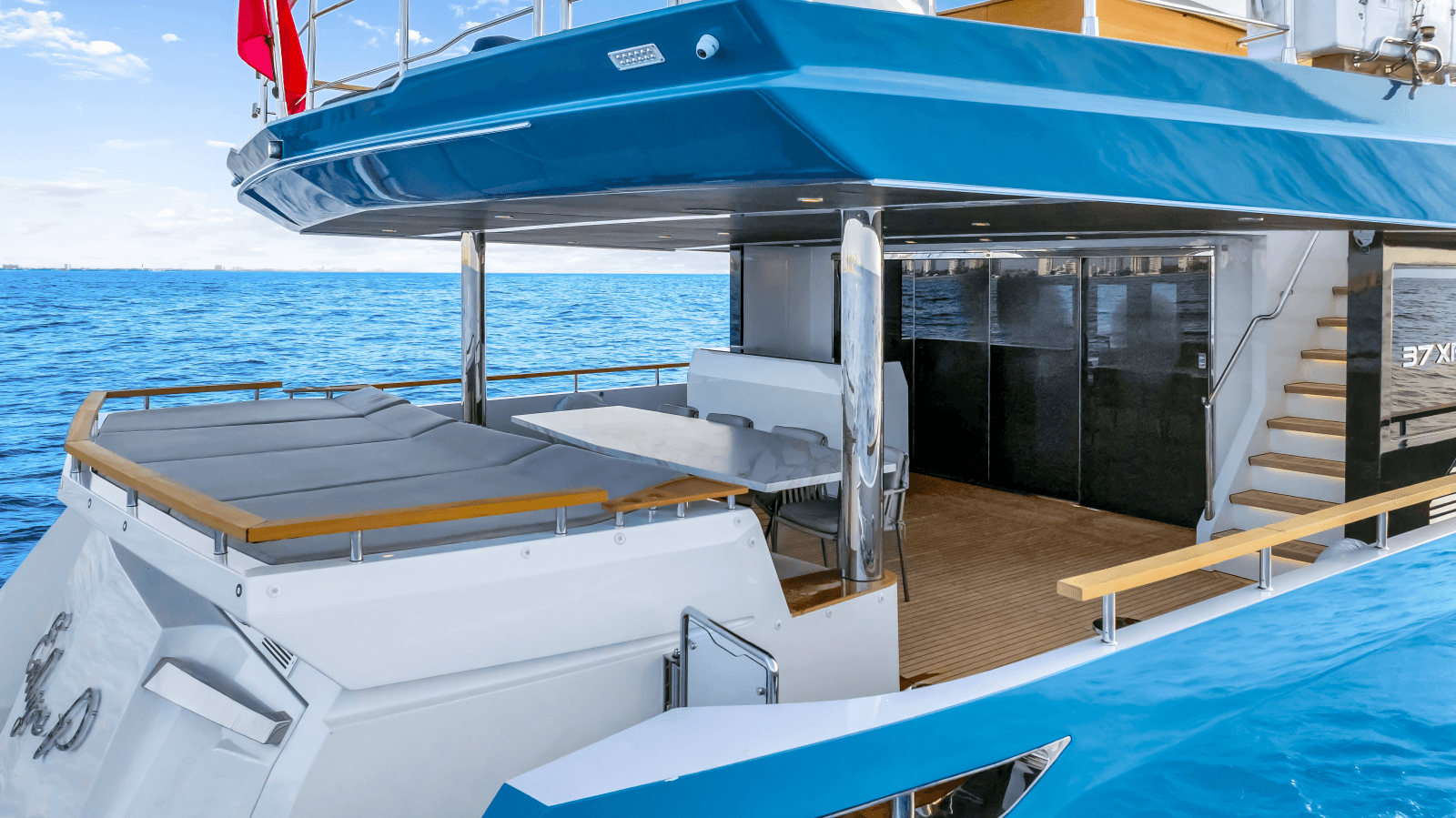2027 Numarine 37XP