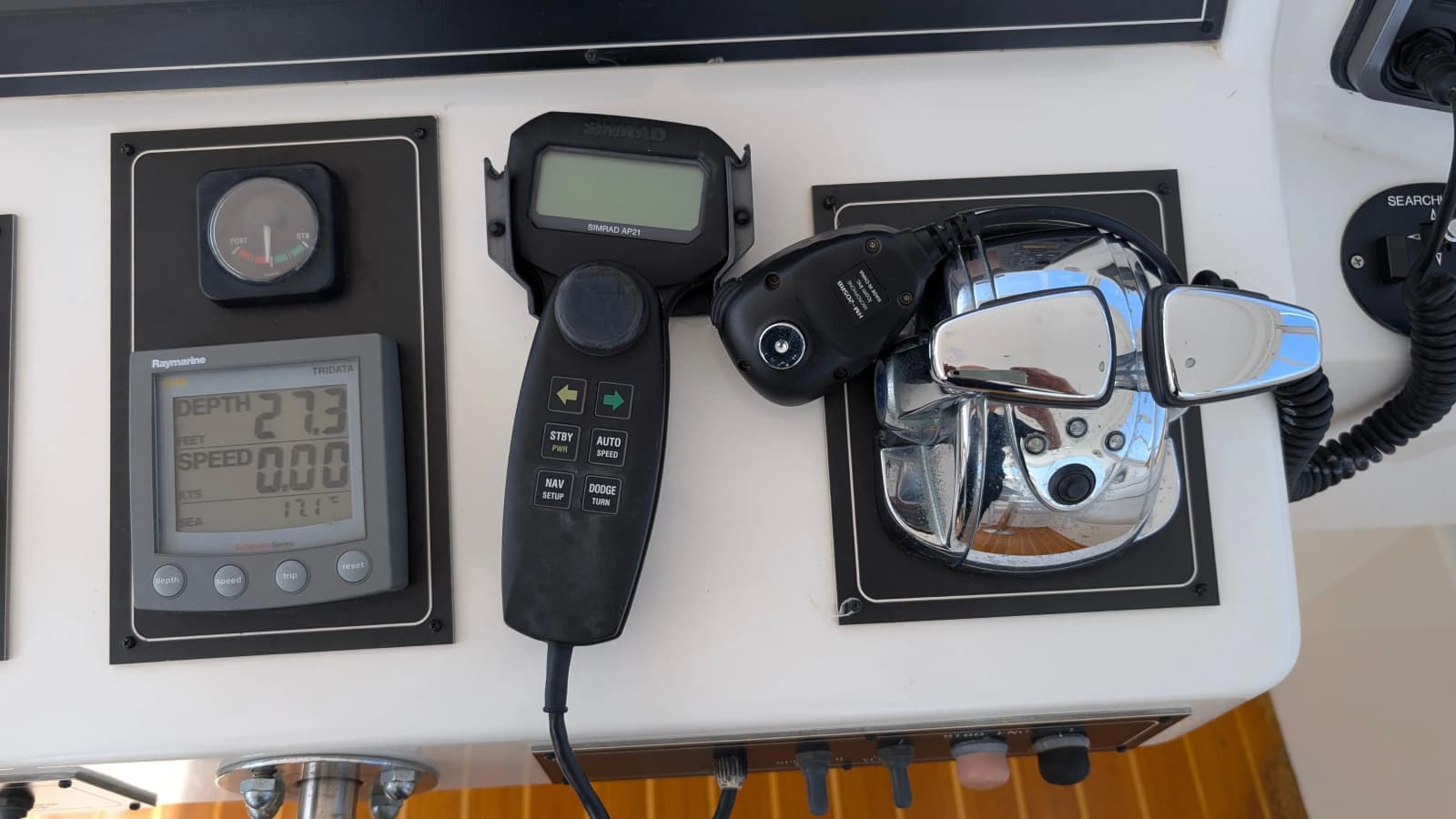 2004 Johnson Motor Yacht