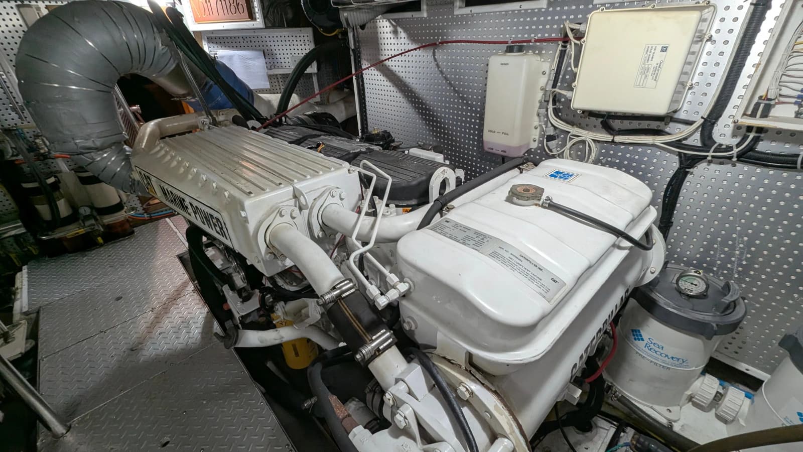 2004 Johnson Motor Yacht