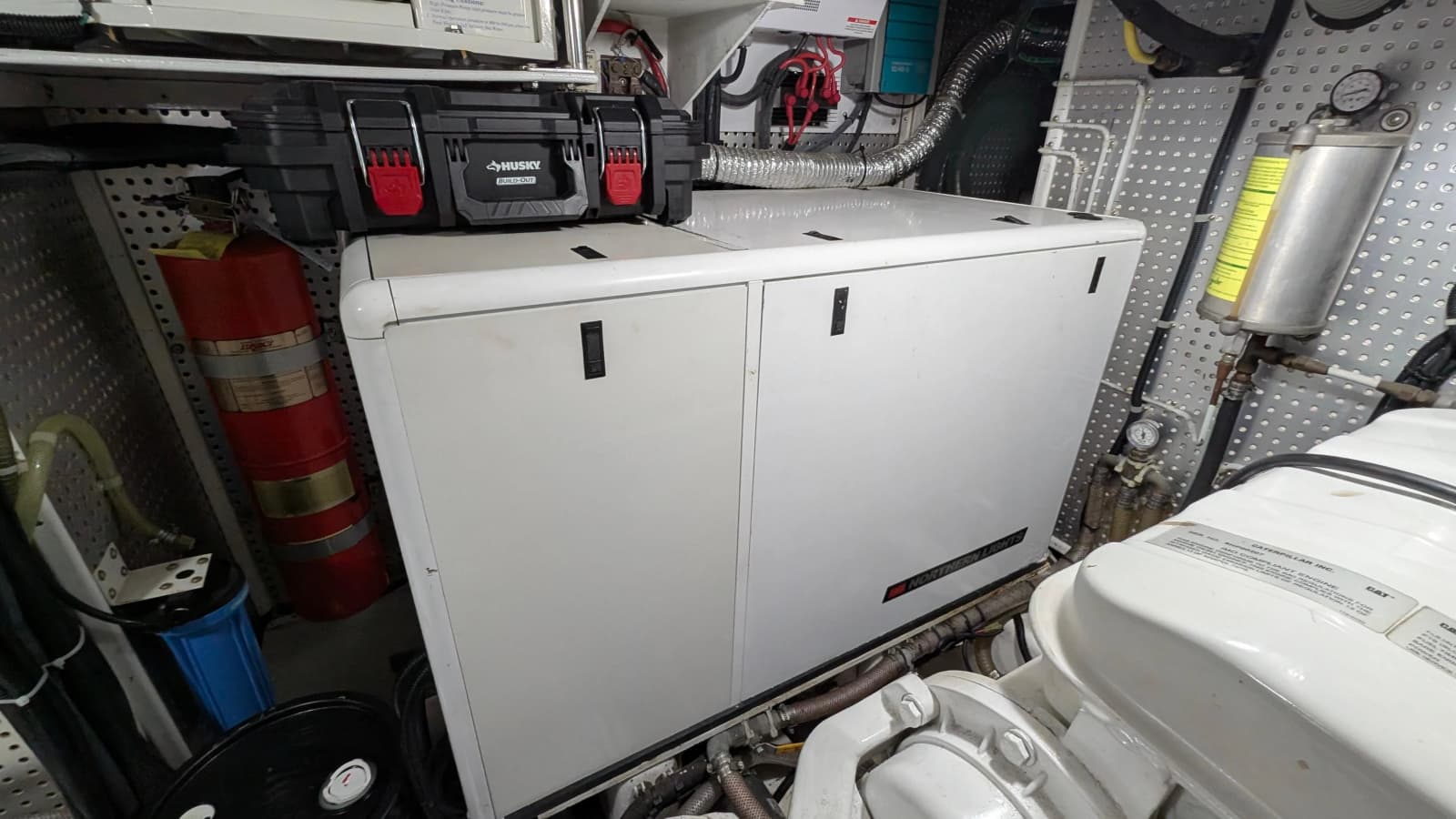 2004 Johnson Motor Yacht