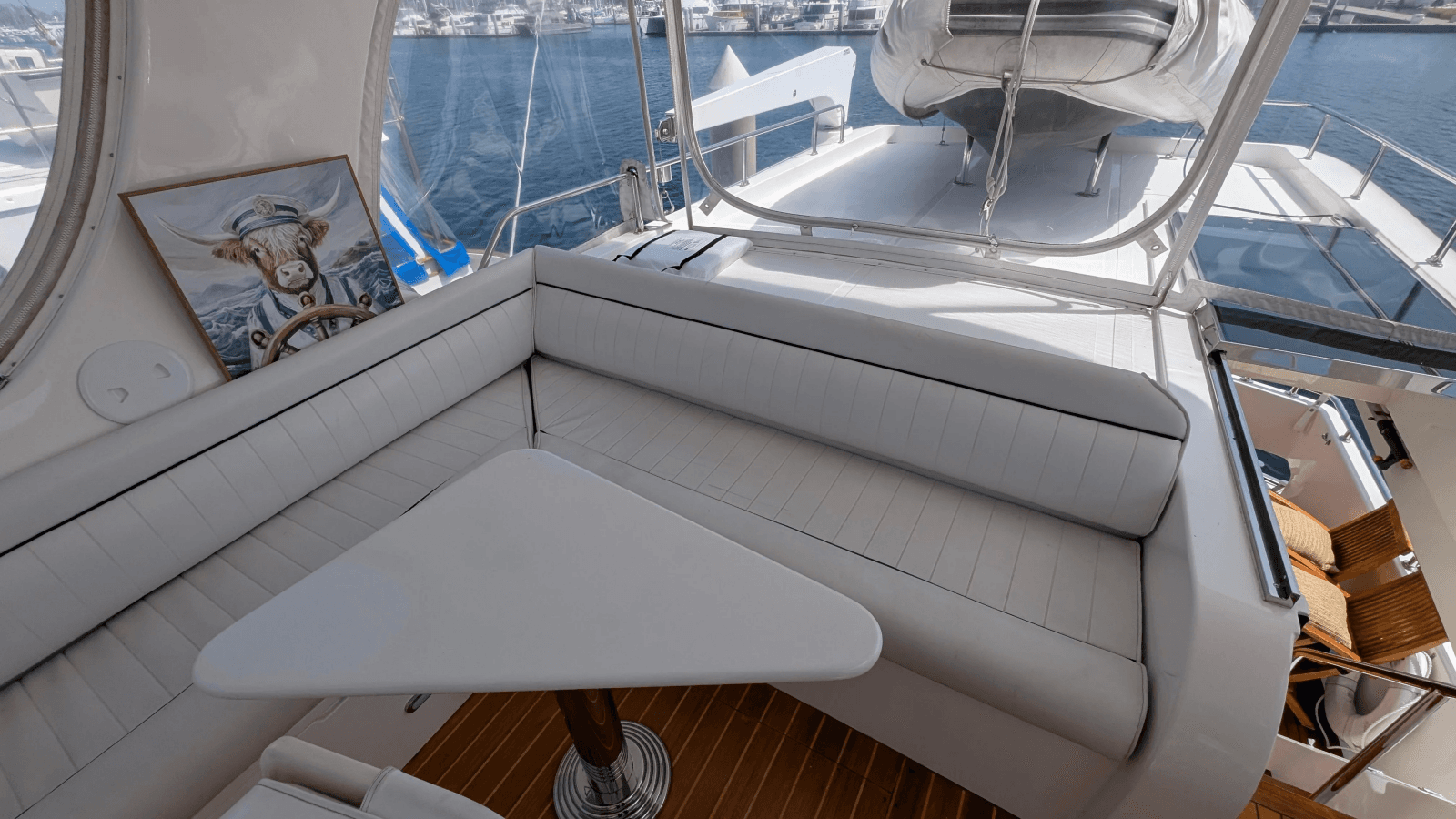 2004 Johnson Motor Yacht