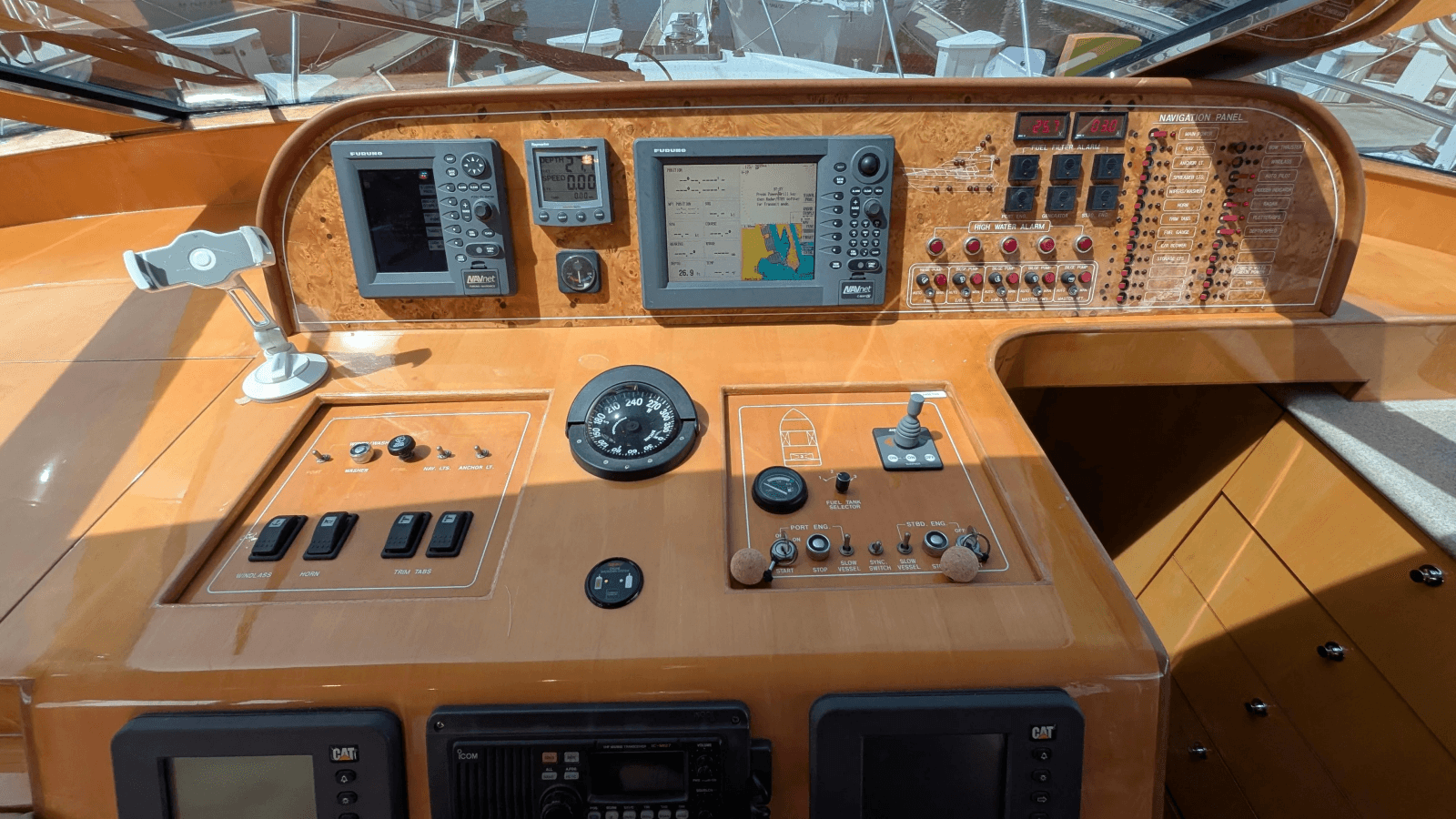 2004 Johnson Motor Yacht
