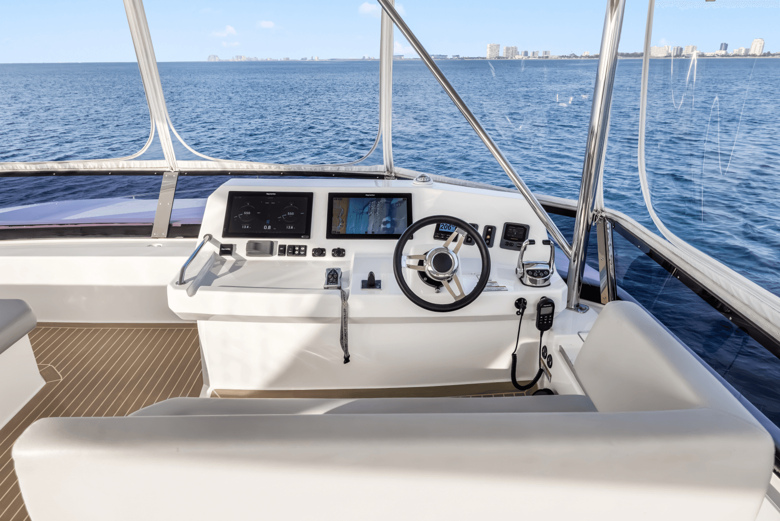 2021 Leopard 53 Powercat