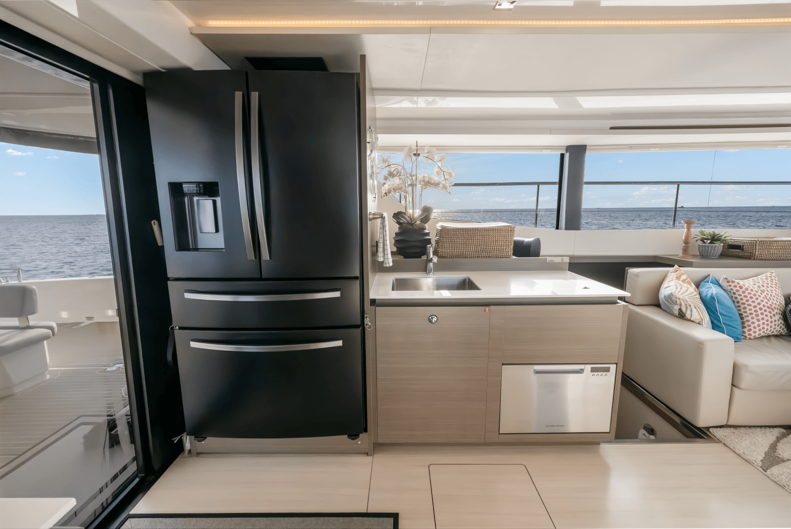 2021 Leopard 53 Powercat