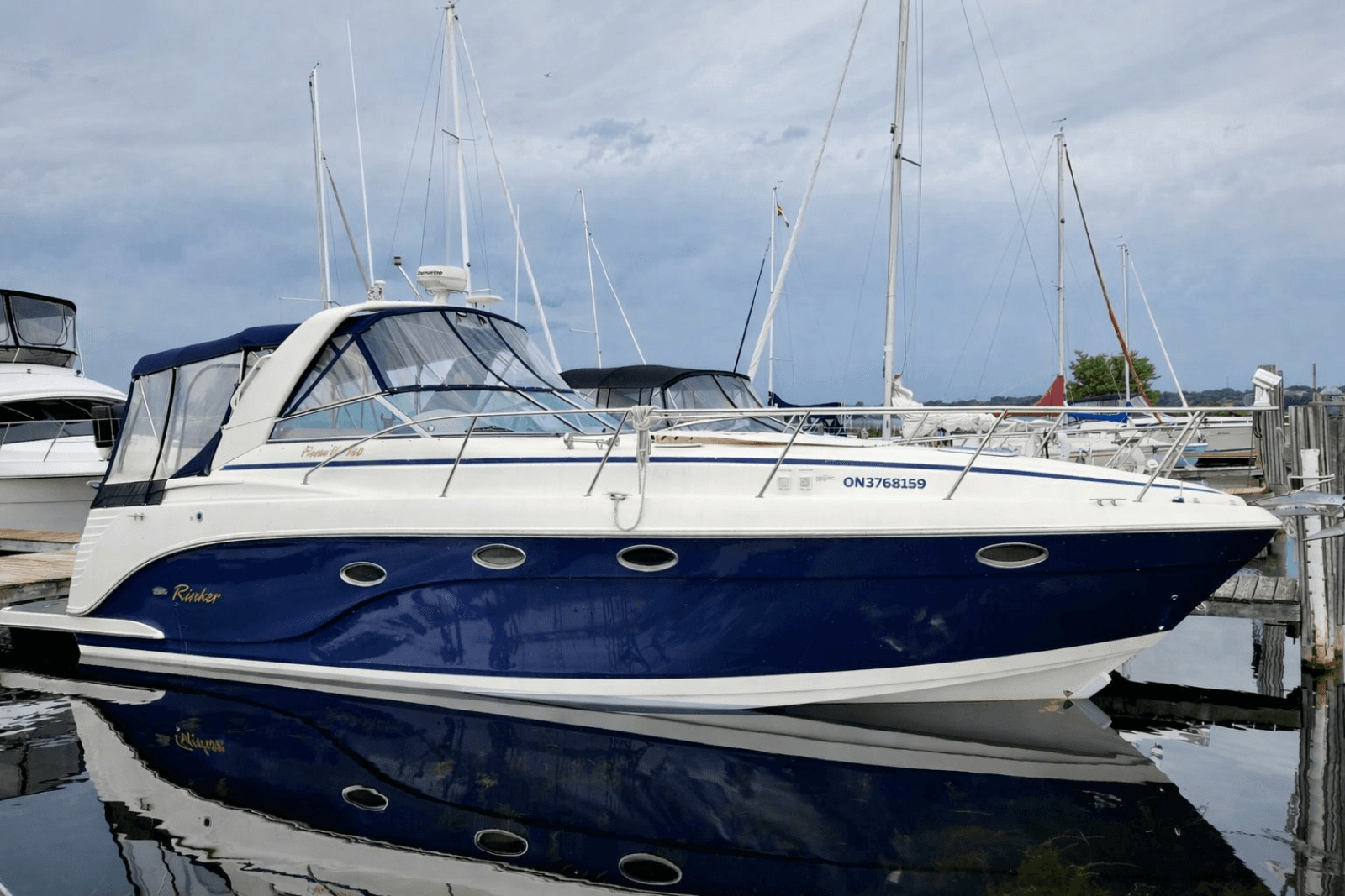 2005 Rinker Fiesta Vee 360