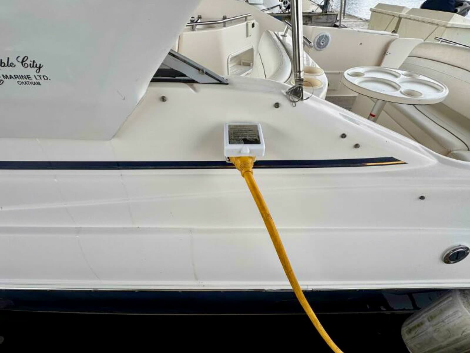 2003 Rinker Fiesta Vee 270 27