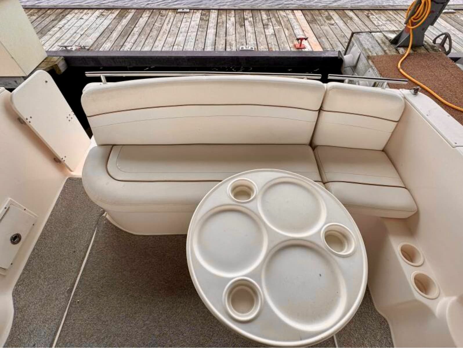 2003 Rinker Fiesta Vee 270 27