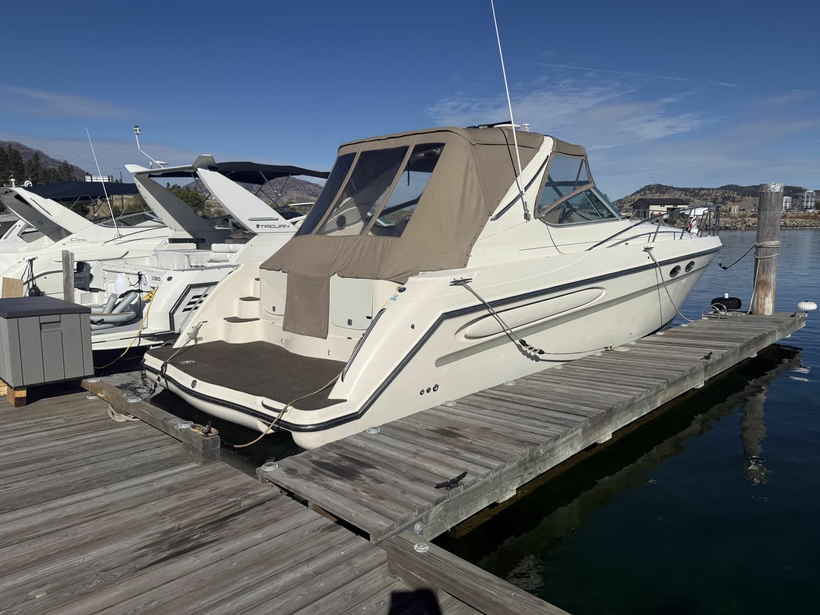 1998 Maxum 4100 SCR