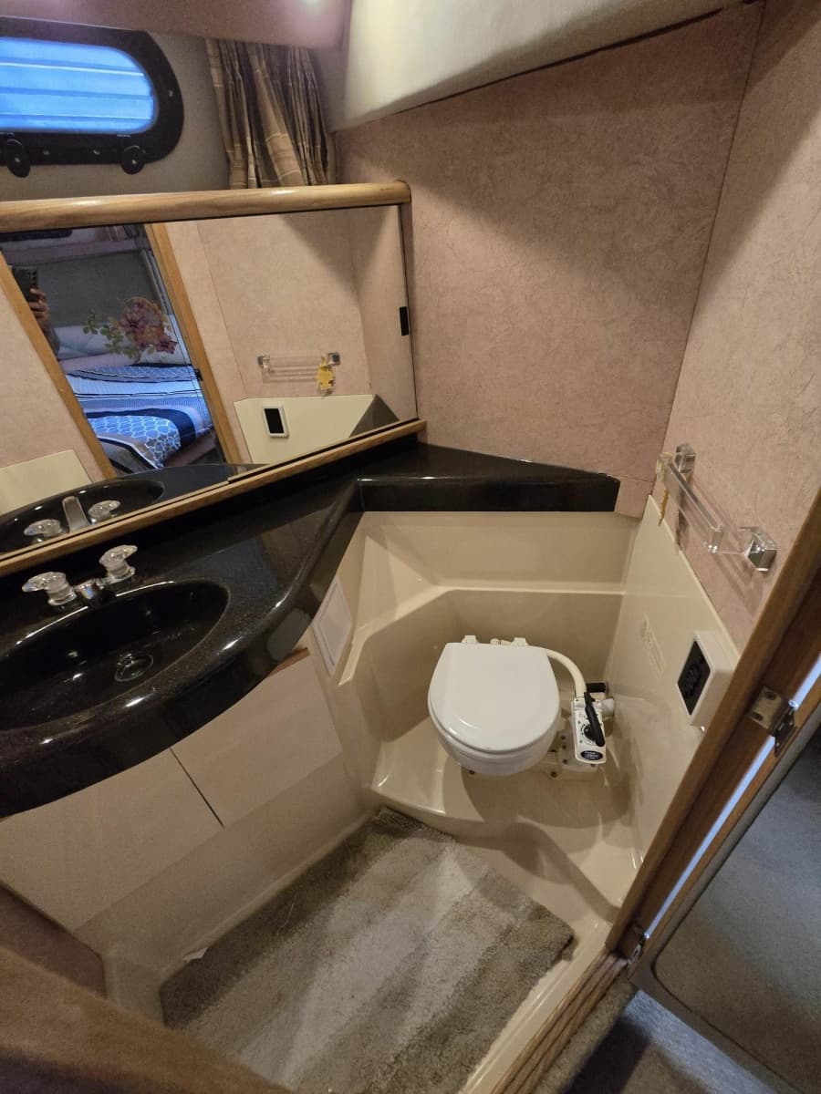 1990 Bayliner 4387 Motoryacht 43