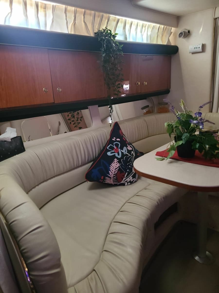 2001 Sea Ray 340 Sundancer 34