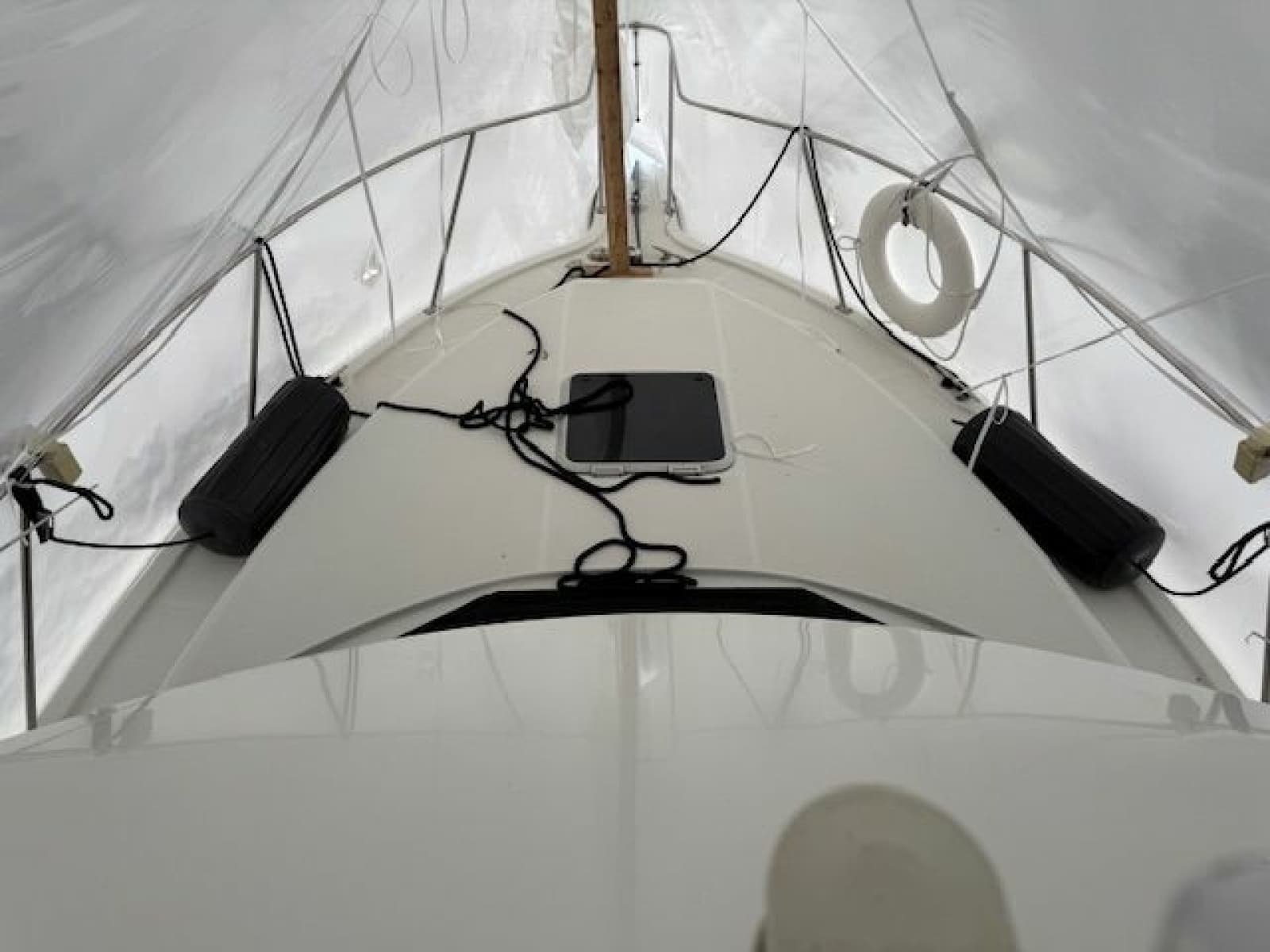 1995 Carver 325 Motor Yacht 32