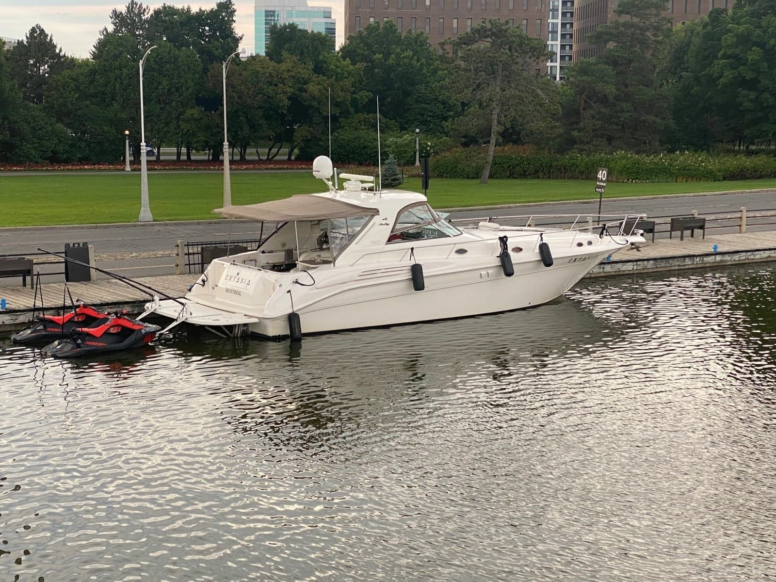 1997 Sea Ray Sundancer 450