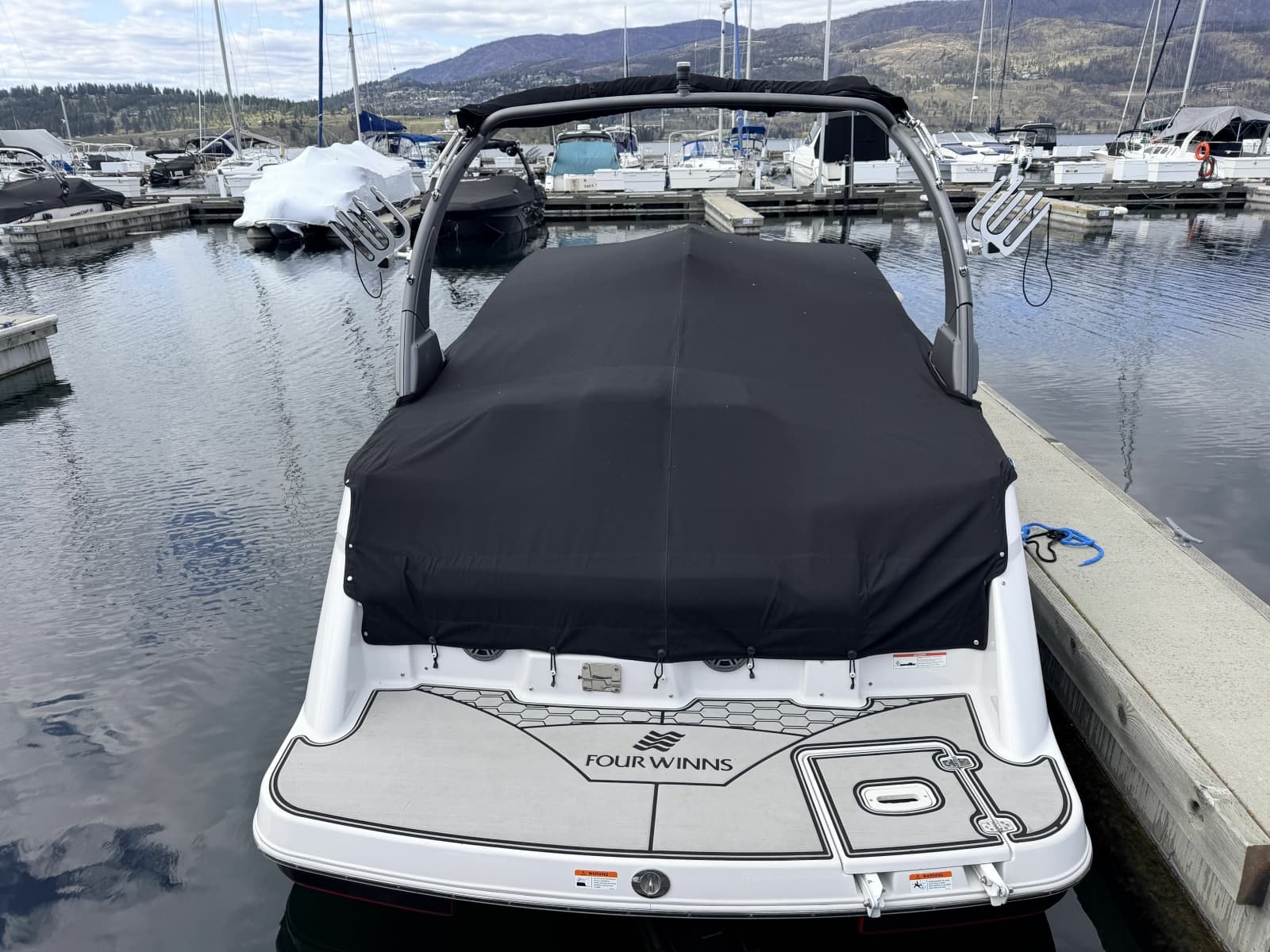 2023 Four Winns HD240 RS Surf 24