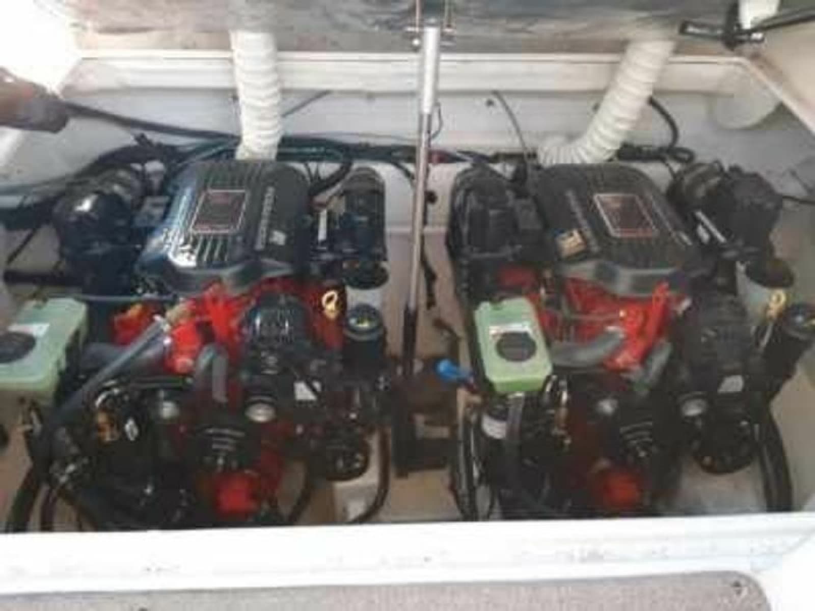 2008 Rinker 320 32