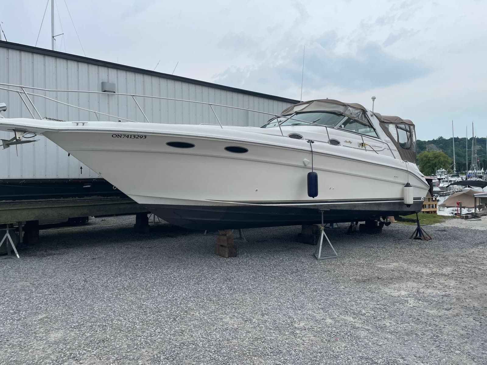1997 Sea Ray 330 Sundancer