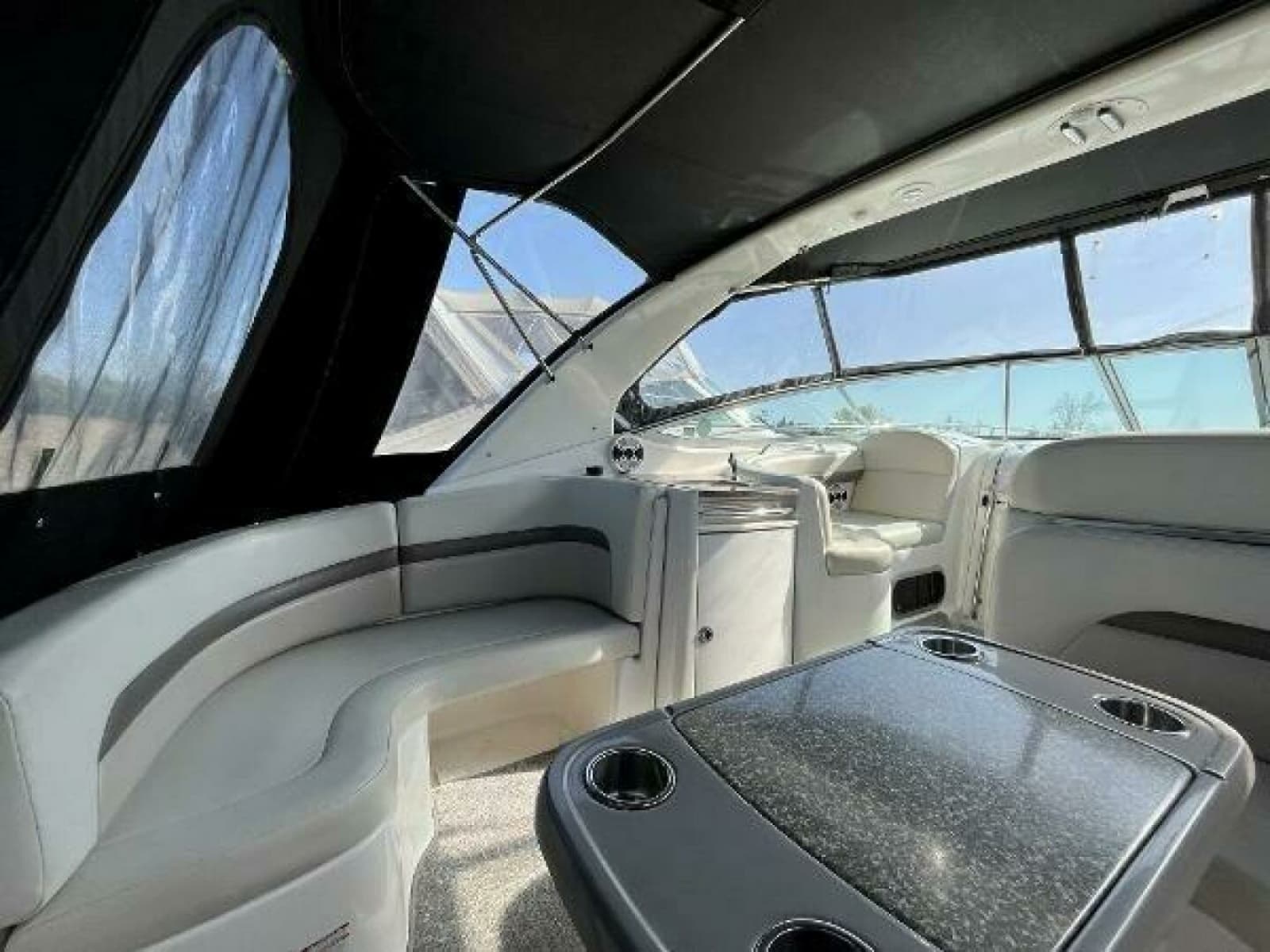 2008 Chaparral 330 Signature 33