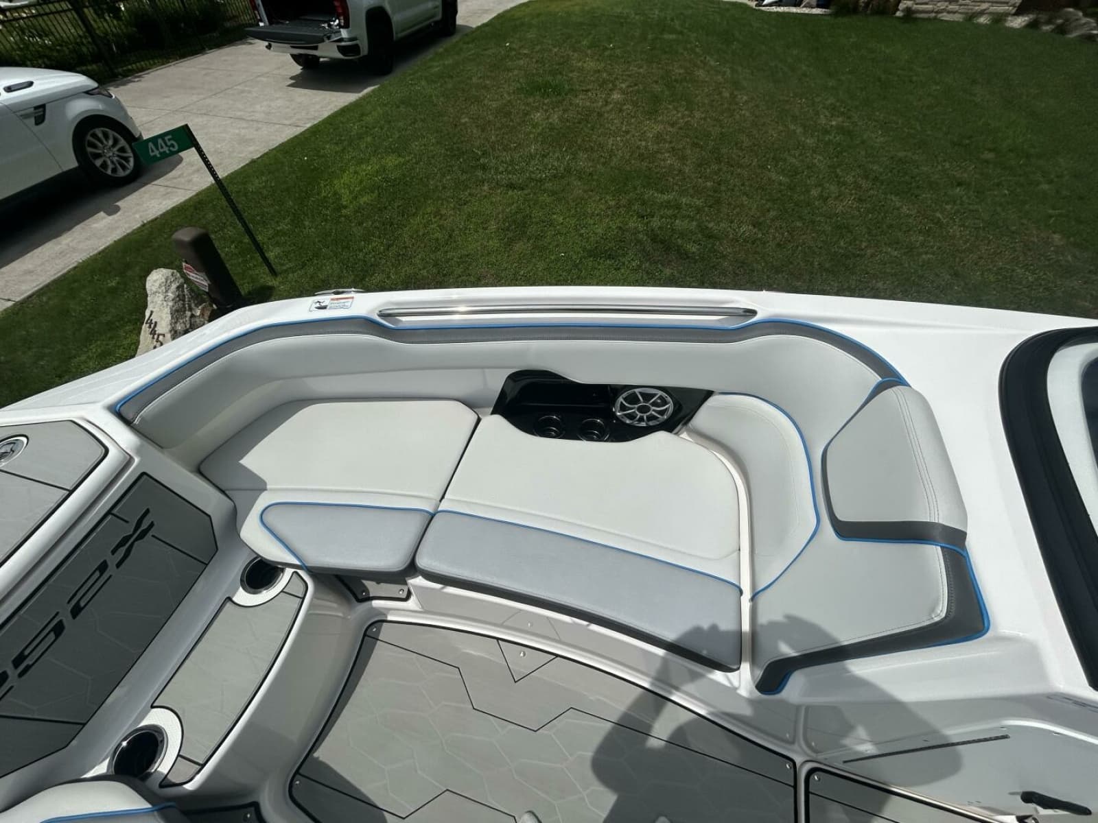 2021 Yamaha Boats 252 XE (Wake Edition) 25