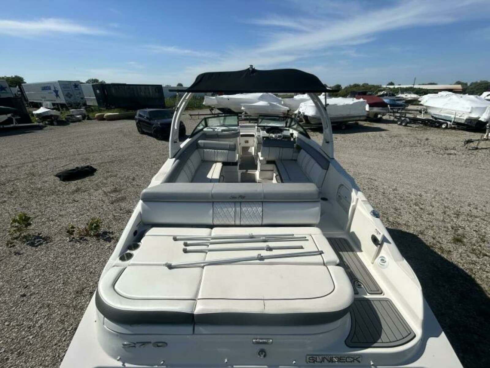 2016 Sea Ray 270 Sundeck 27