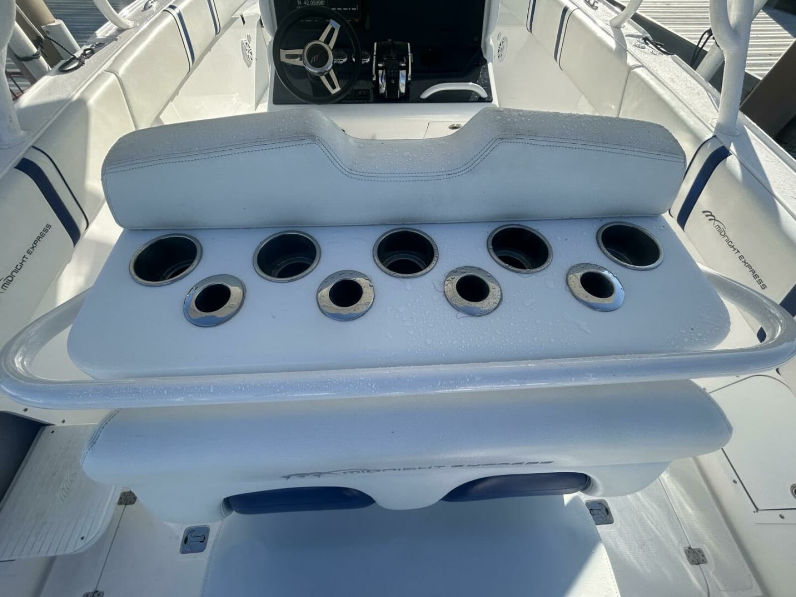 2016 Midnight Express 37 Open 37