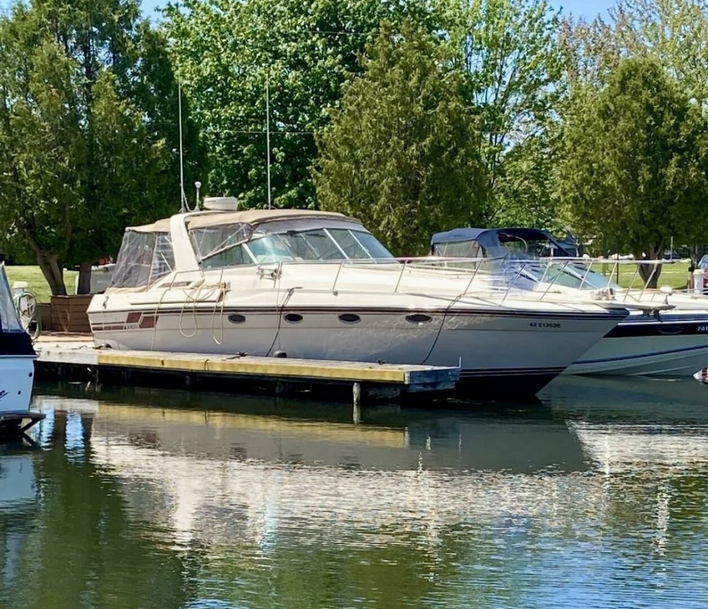 1985 Regal 360 Commodore
