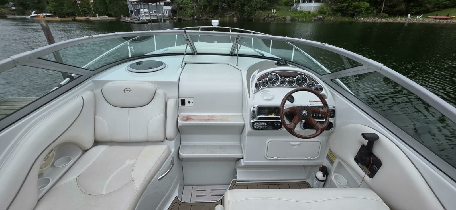 2005 Crownline 250CR 25
