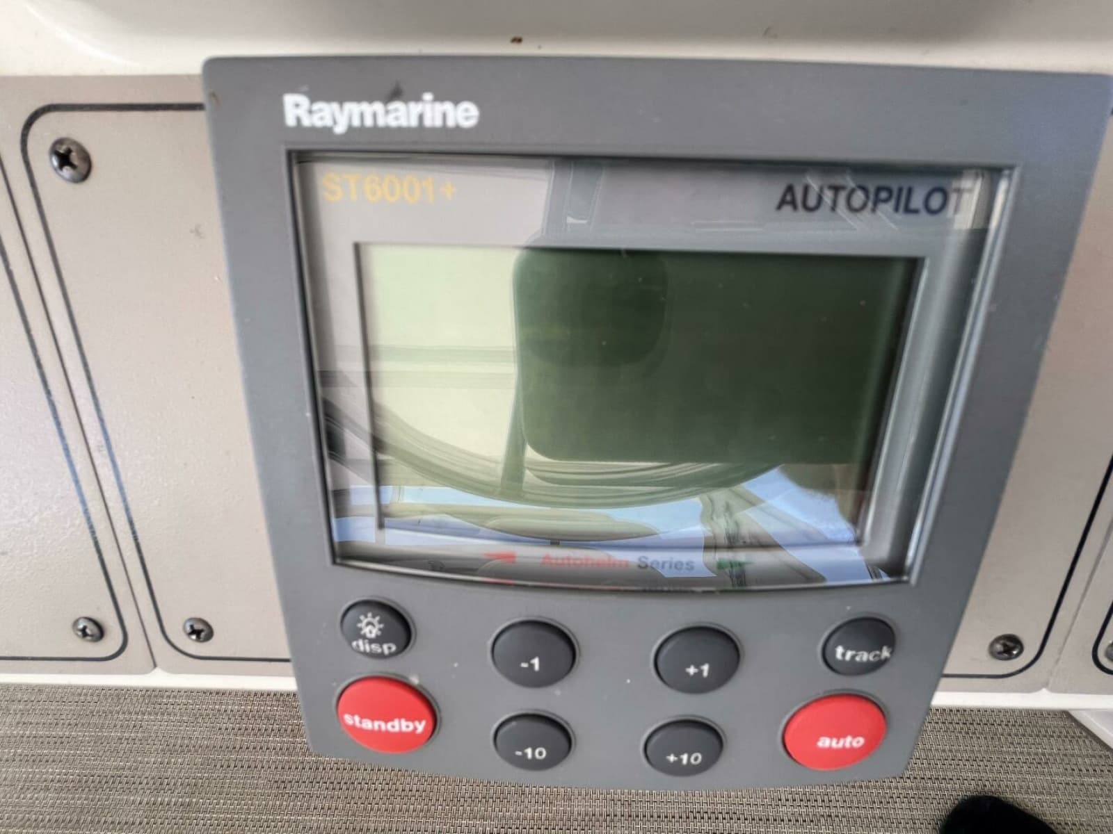 1996 Carver 370 Aft Cabin 37