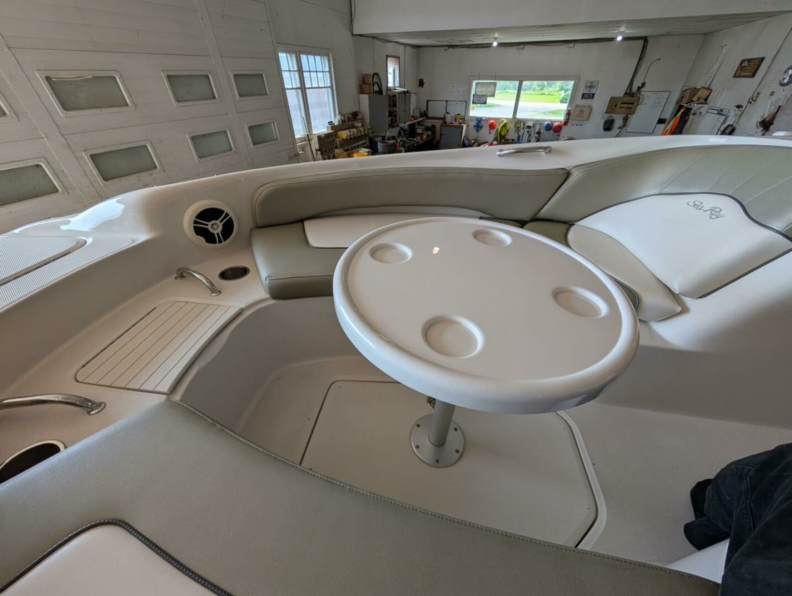 2007 Sea Ray 240 Sundeck 24