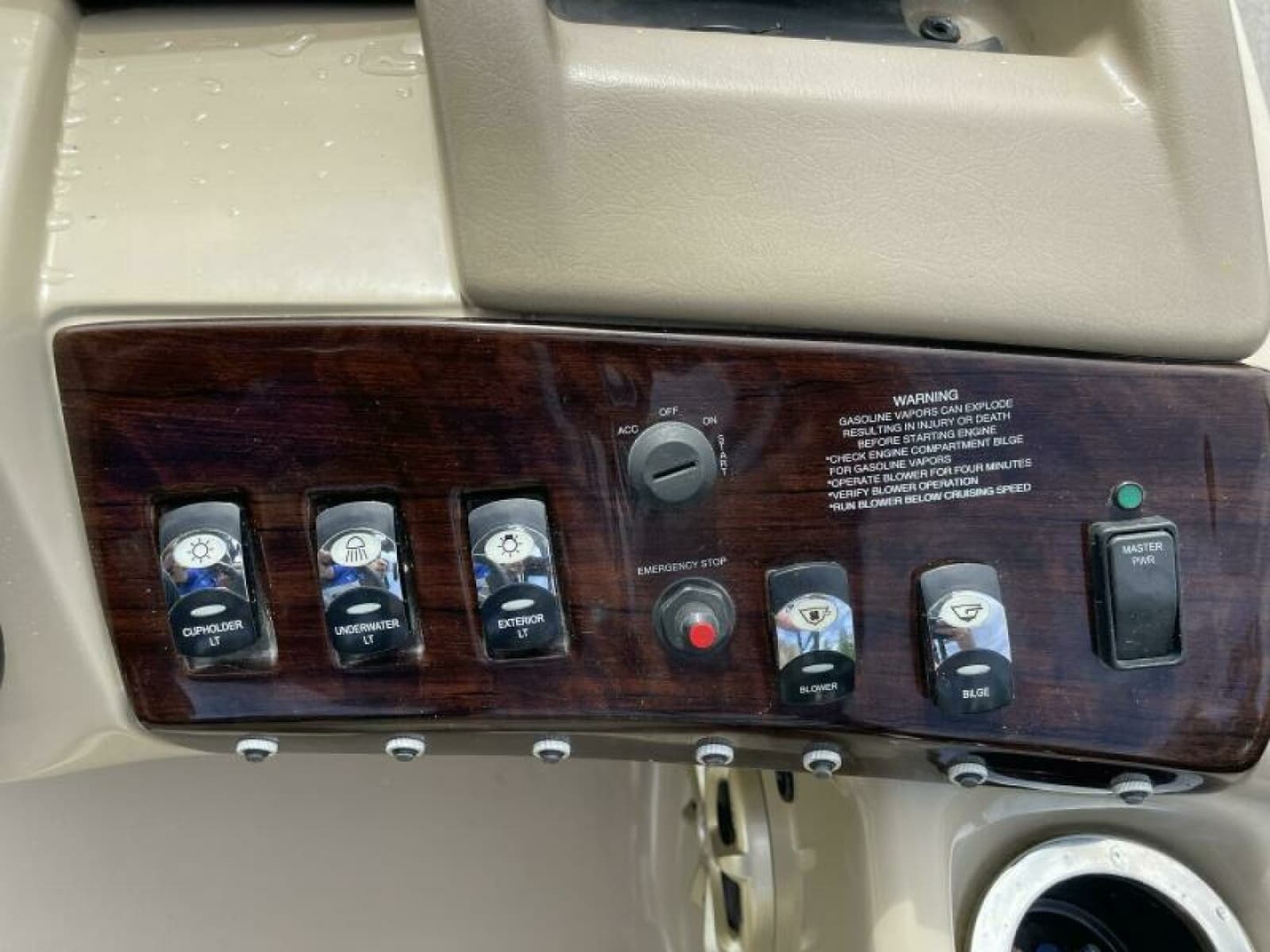 2013 Bennington 2575 QCW 25