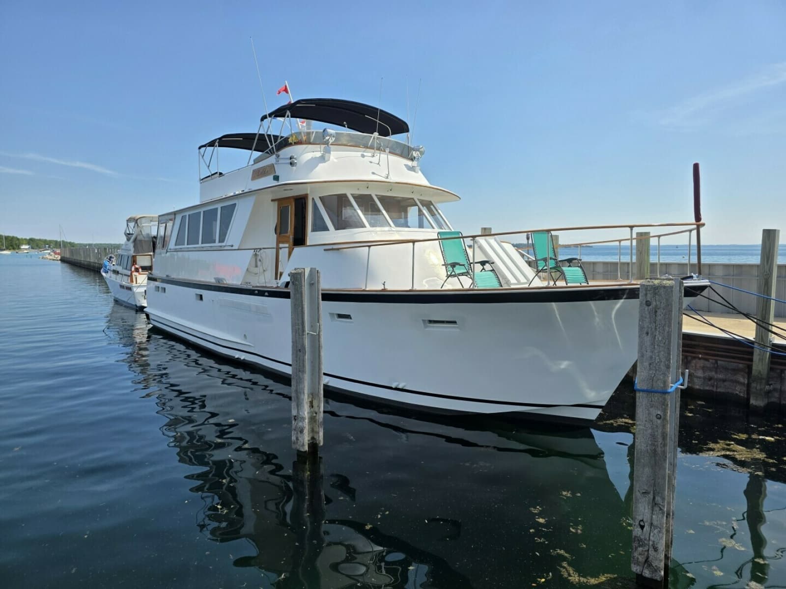 1976 Chris-Craft Roamer 60