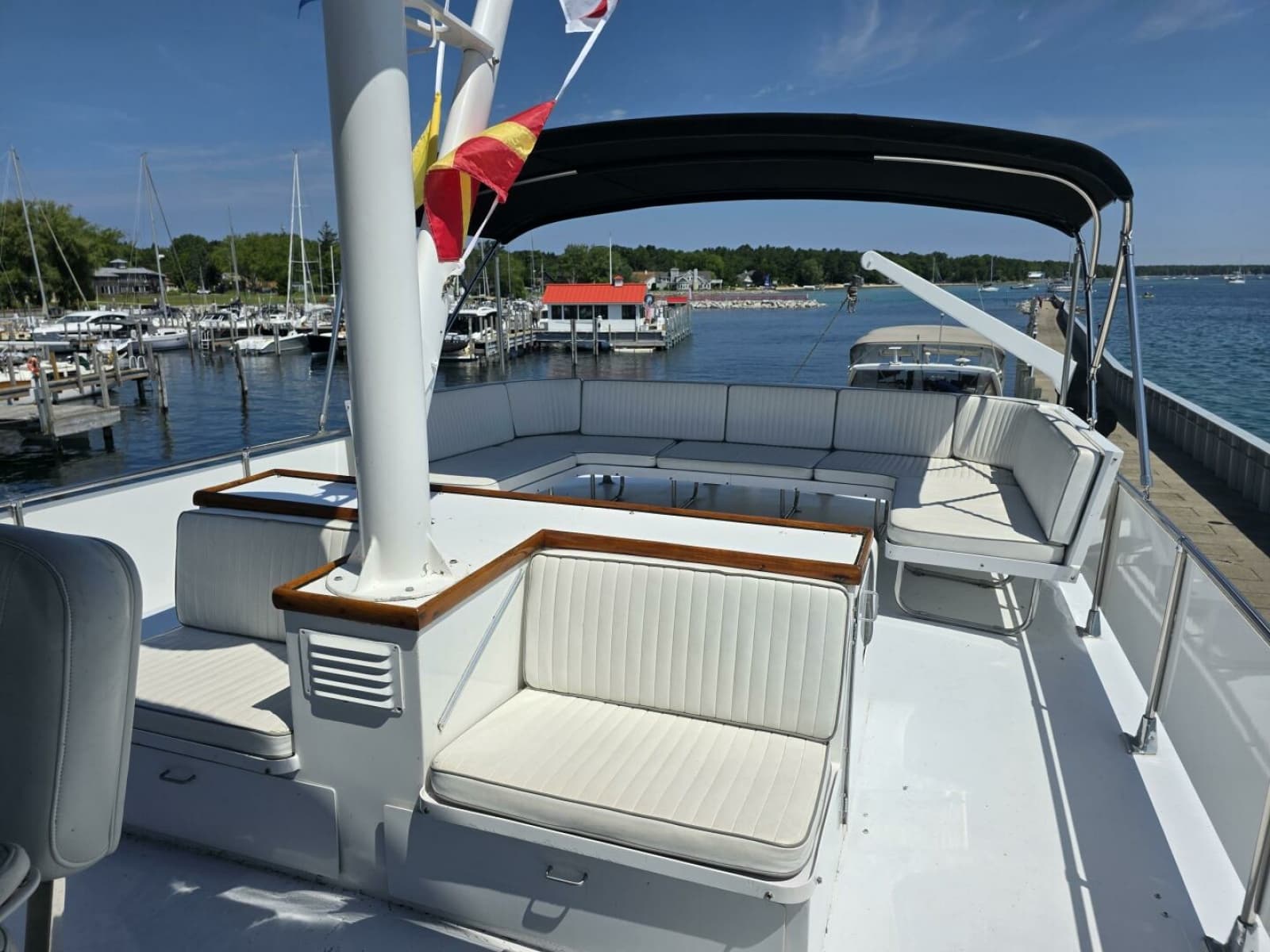 1976 Chris-Craft Roamer 60 60