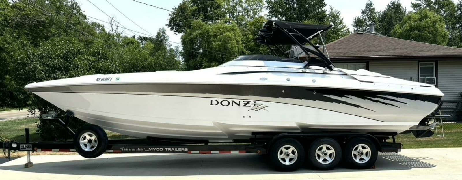 2005 Donzi 33ZX 33