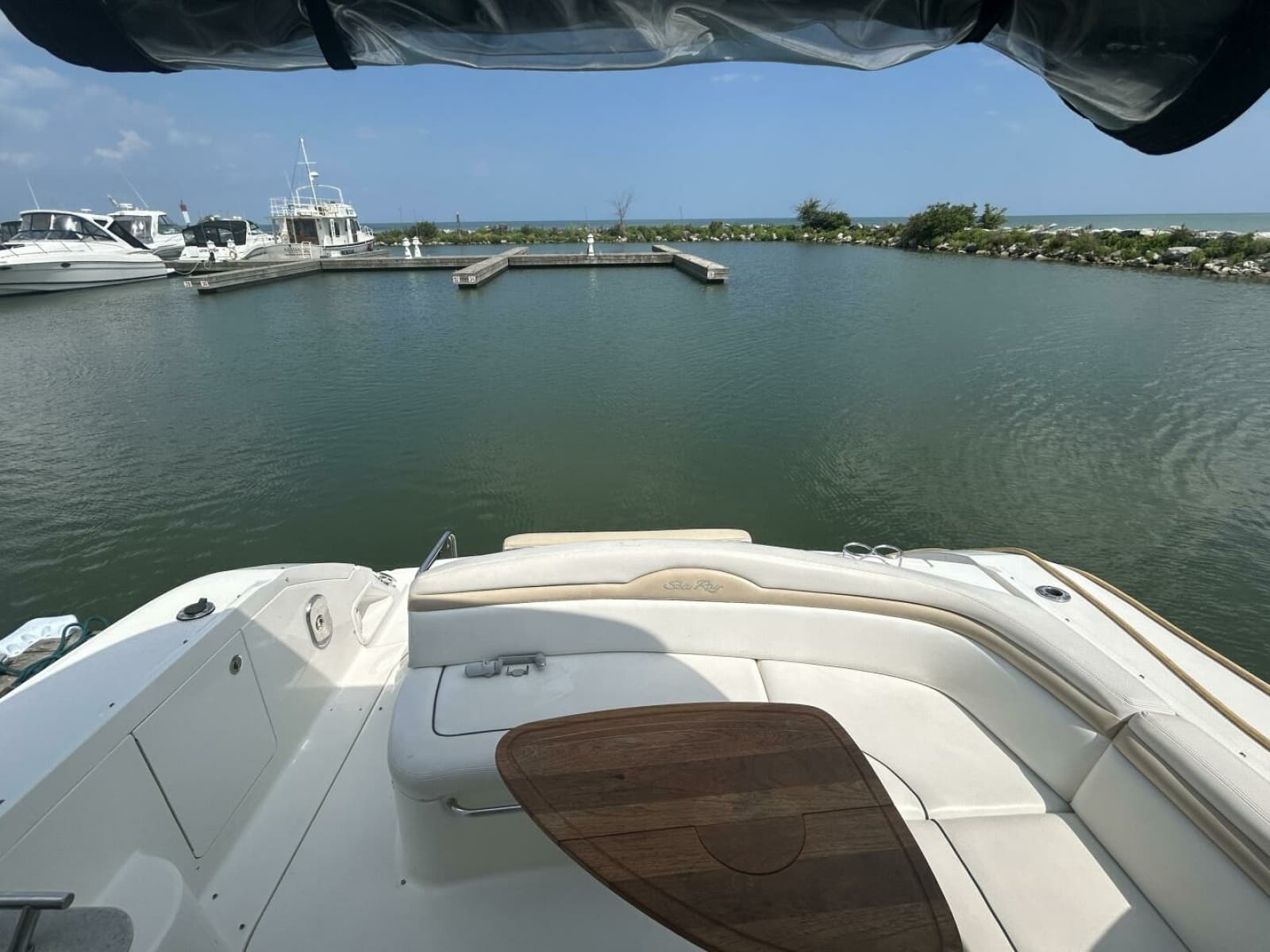 2010 Sea Ray 370 Sundancer 37