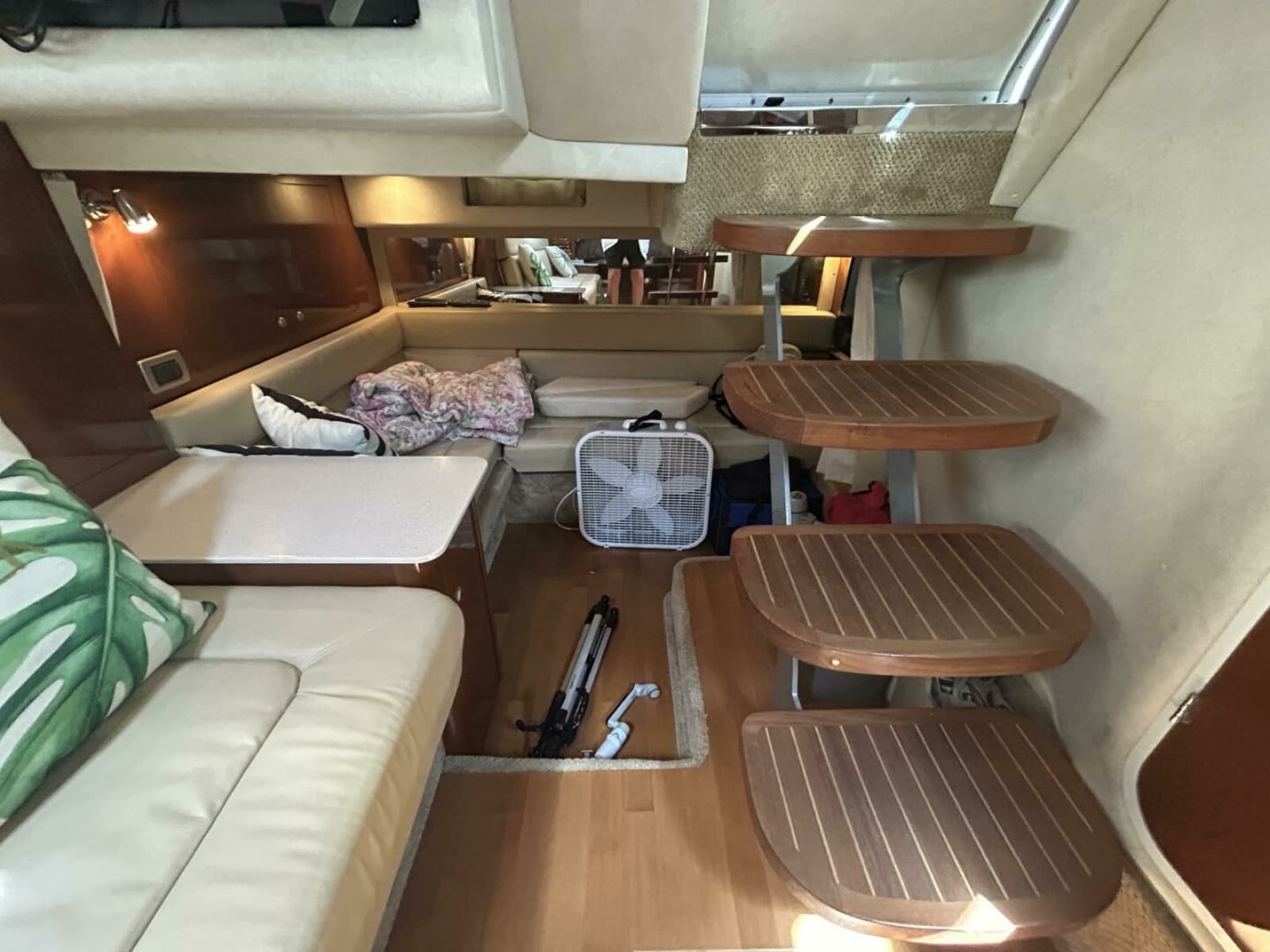 2010 Sea Ray 370 Sundancer 37