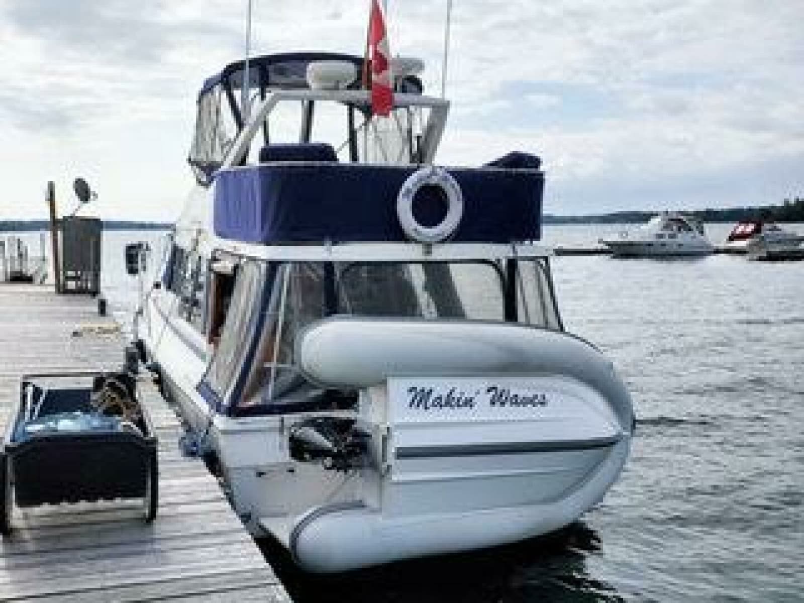 1986 Bayliner 3270 32