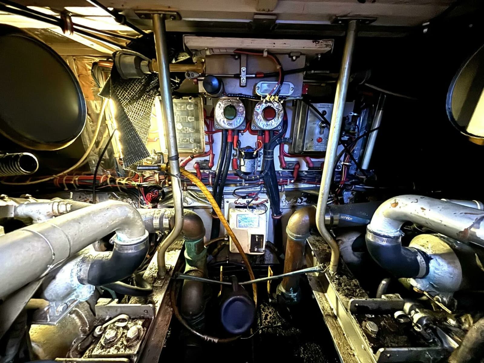 1987 Viking Motor Yacht 44