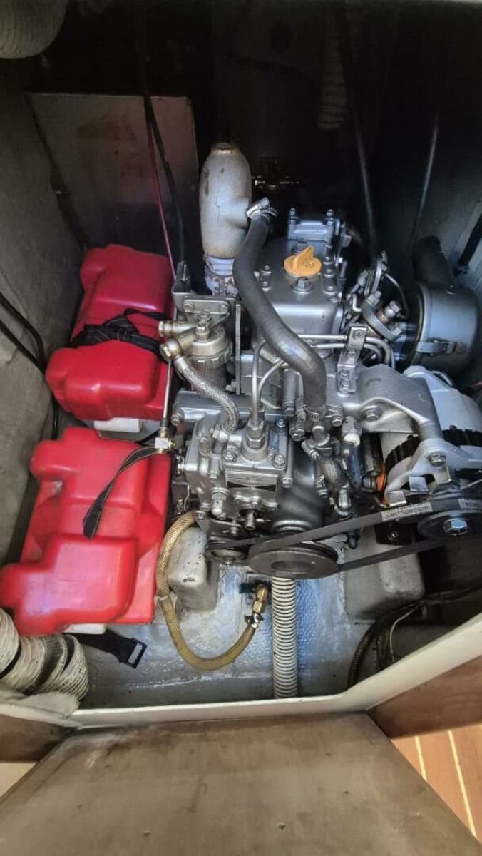 1984 Mirage Yachts 35 35