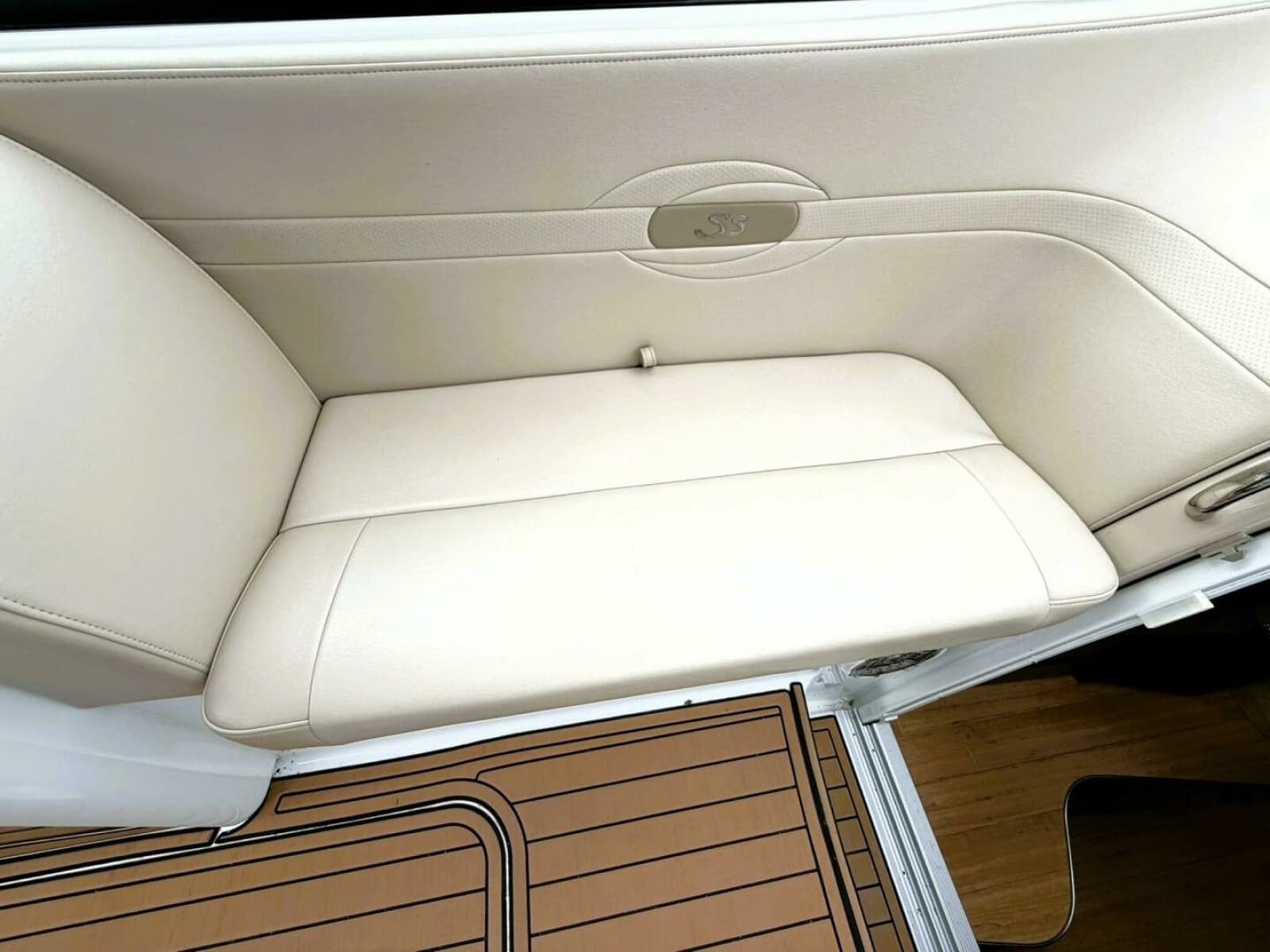 2011 Formula 310 SUN SPORT 31