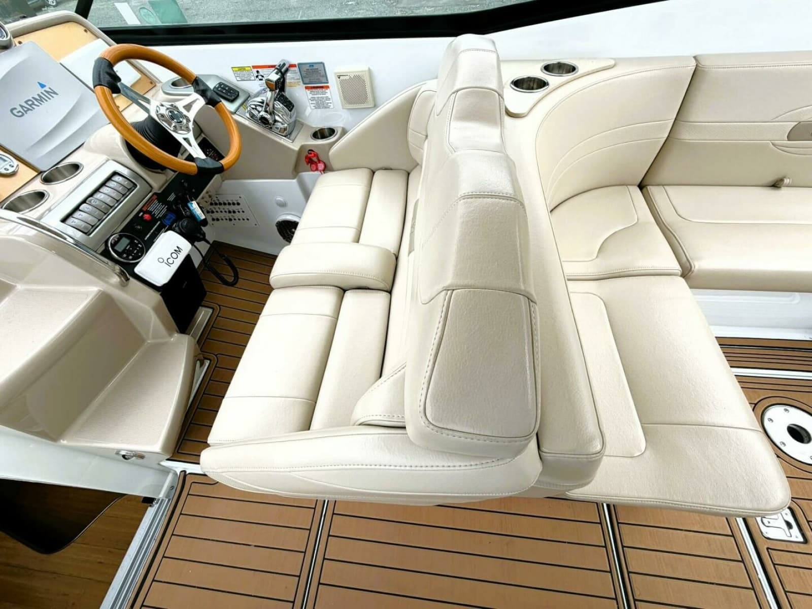 2011 Formula 310 SUN SPORT 31