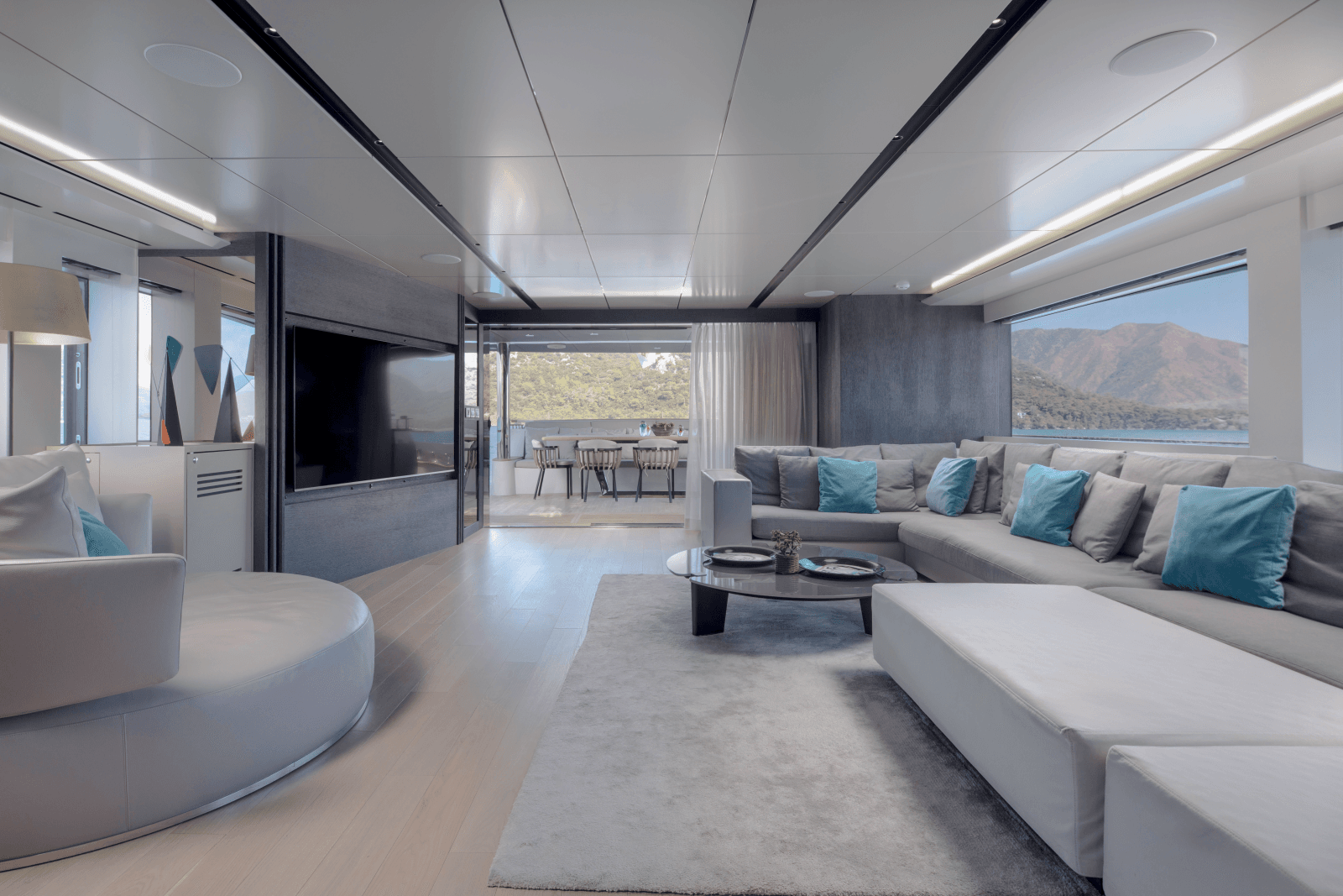2019 Numarine 32XP