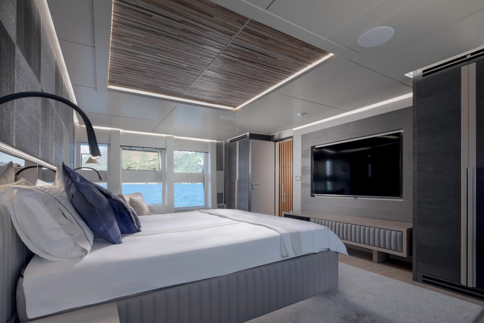 2019 Numarine 32XP