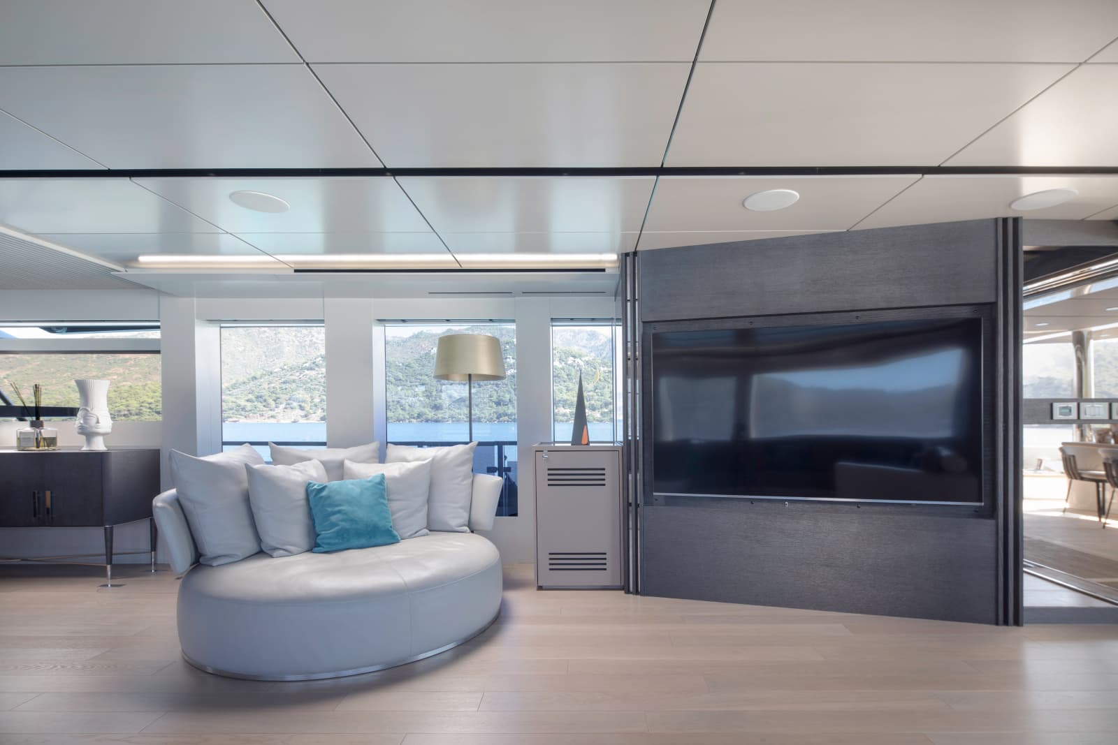 2019 Numarine 32XP