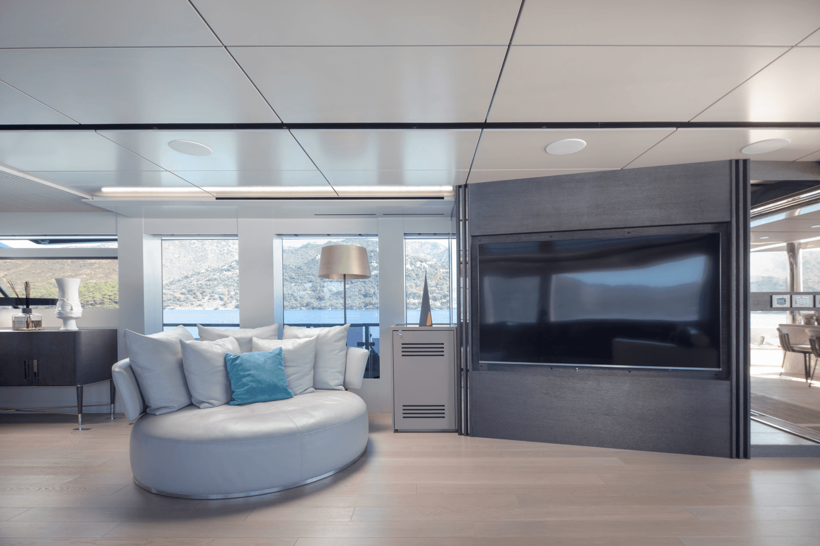 2019 Numarine 32XP