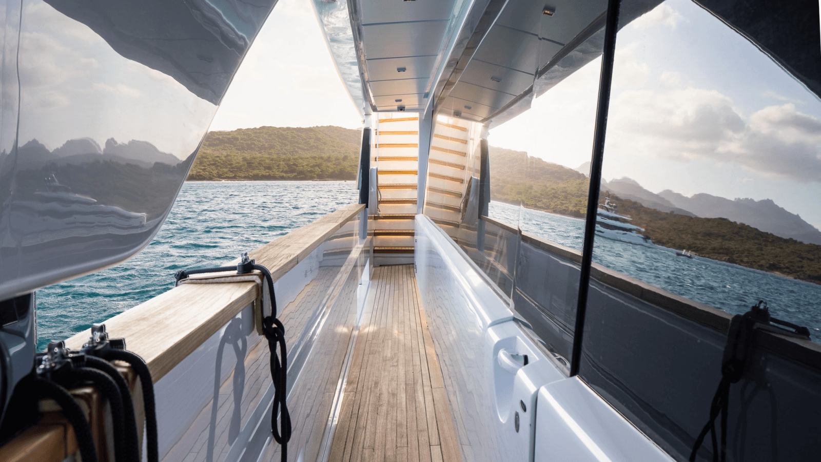 2024 Custom Line Navetta 33