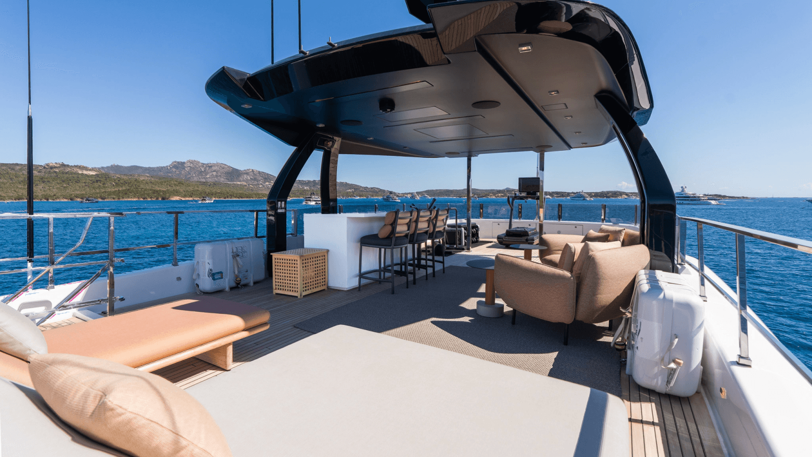 2024 Custom Line Navetta 33
